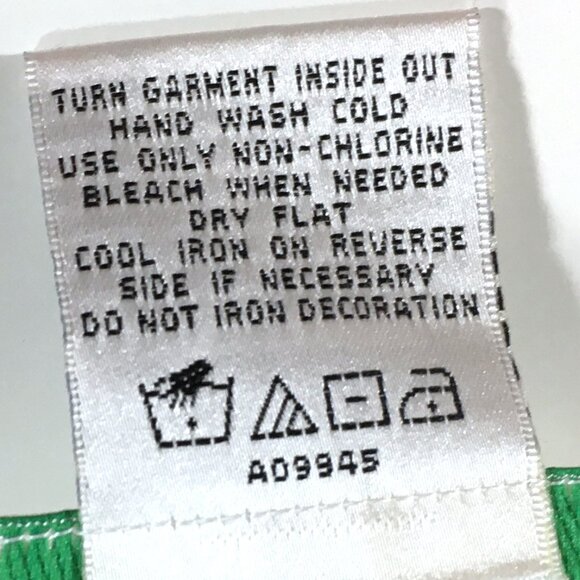 Quacker Factory Top Womens Size Large Black Velvet Polyester Short Sleeve - Picture 5 of 8